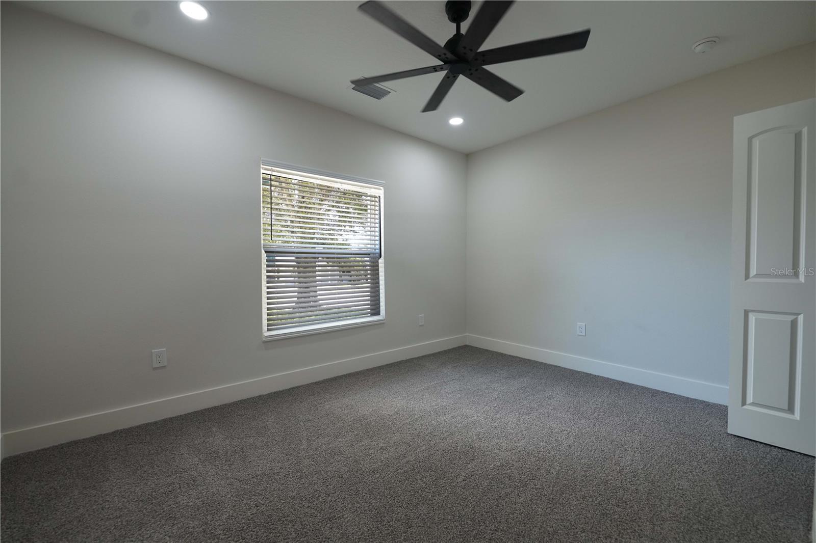 3218 DELRAY DR — photo 23