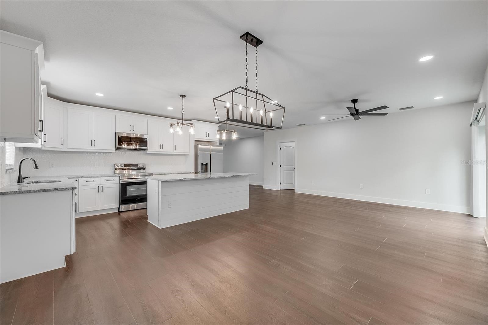 3218 DELRAY DR — photo 18