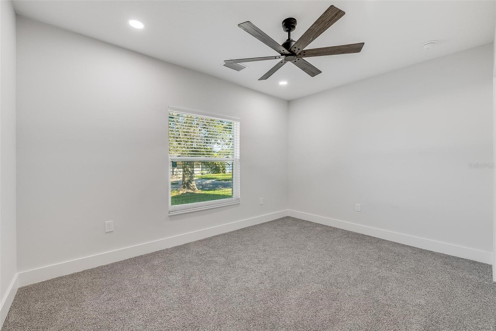 3218 DELRAY DR — photo 25