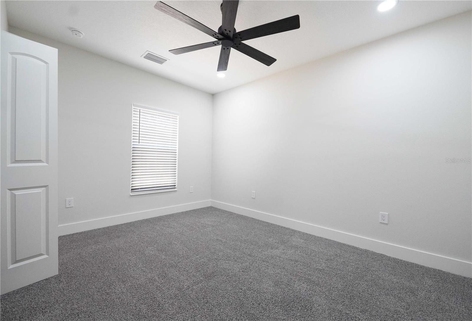 3218 DELRAY DR — photo 28