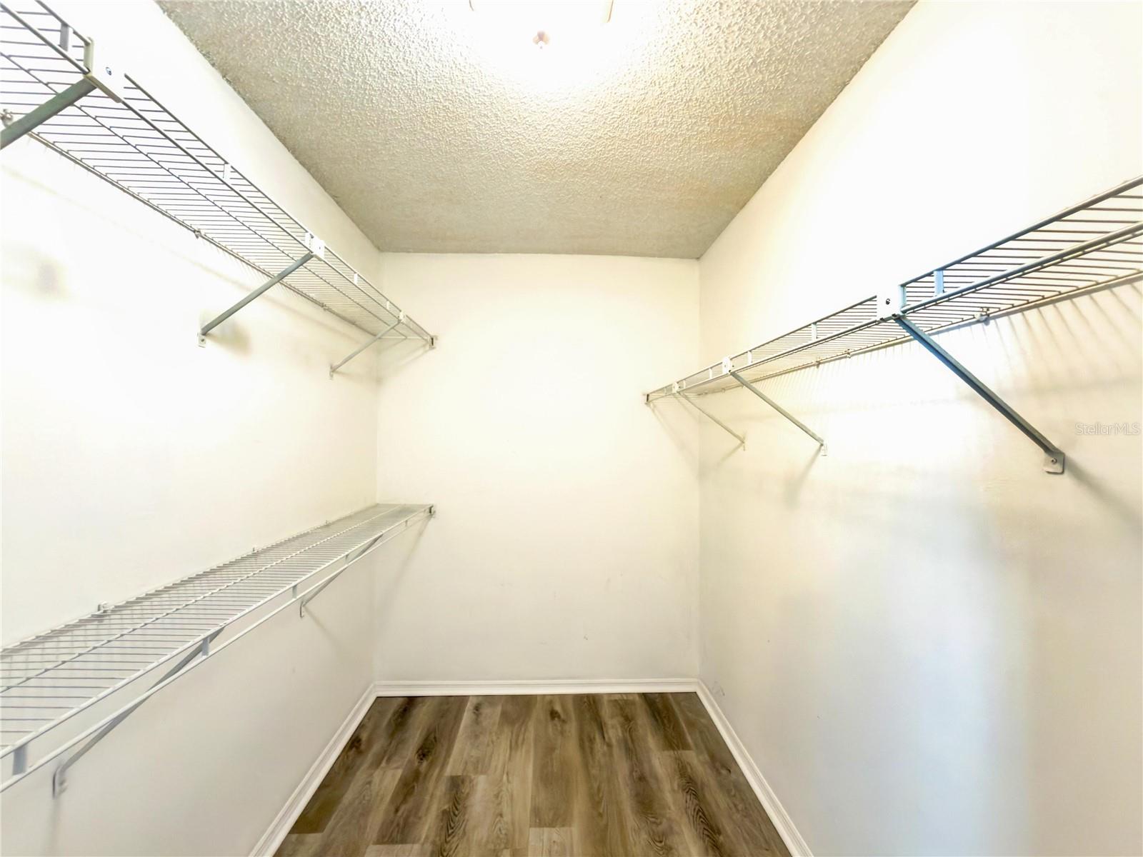 23437 SHINING STAR DR — photo 23