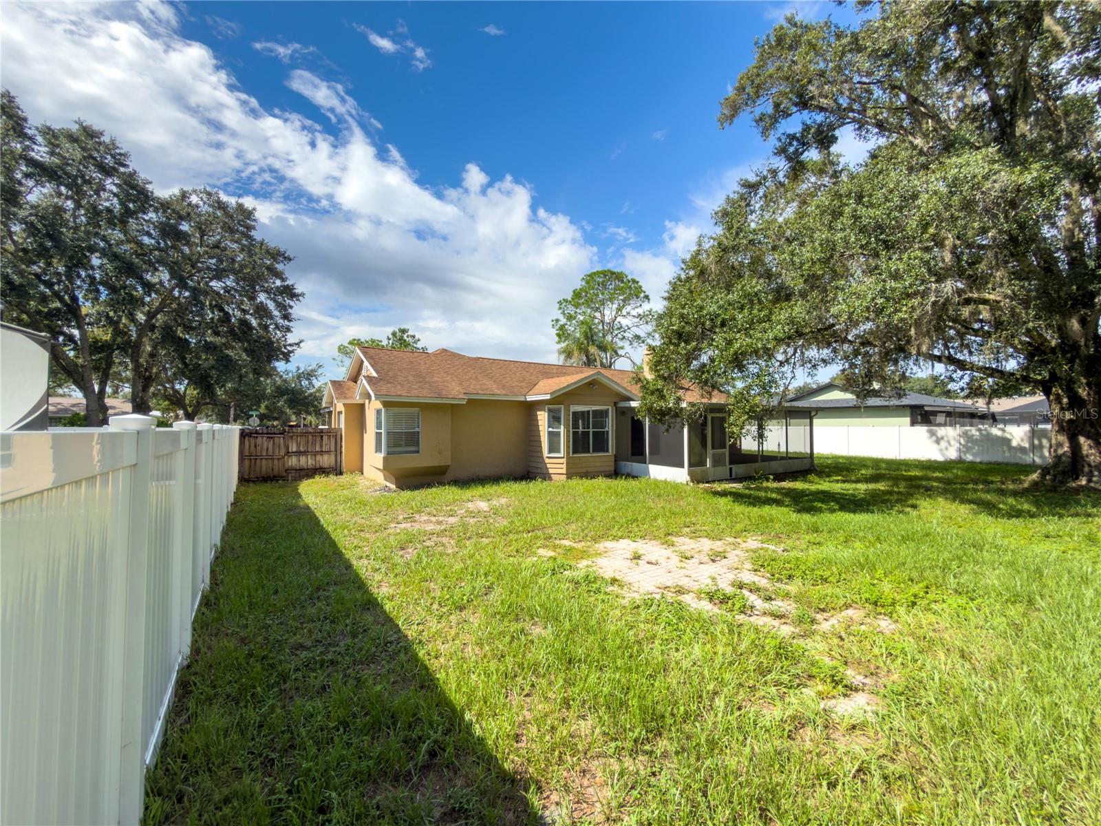 23437 SHINING STAR DR — photo 6