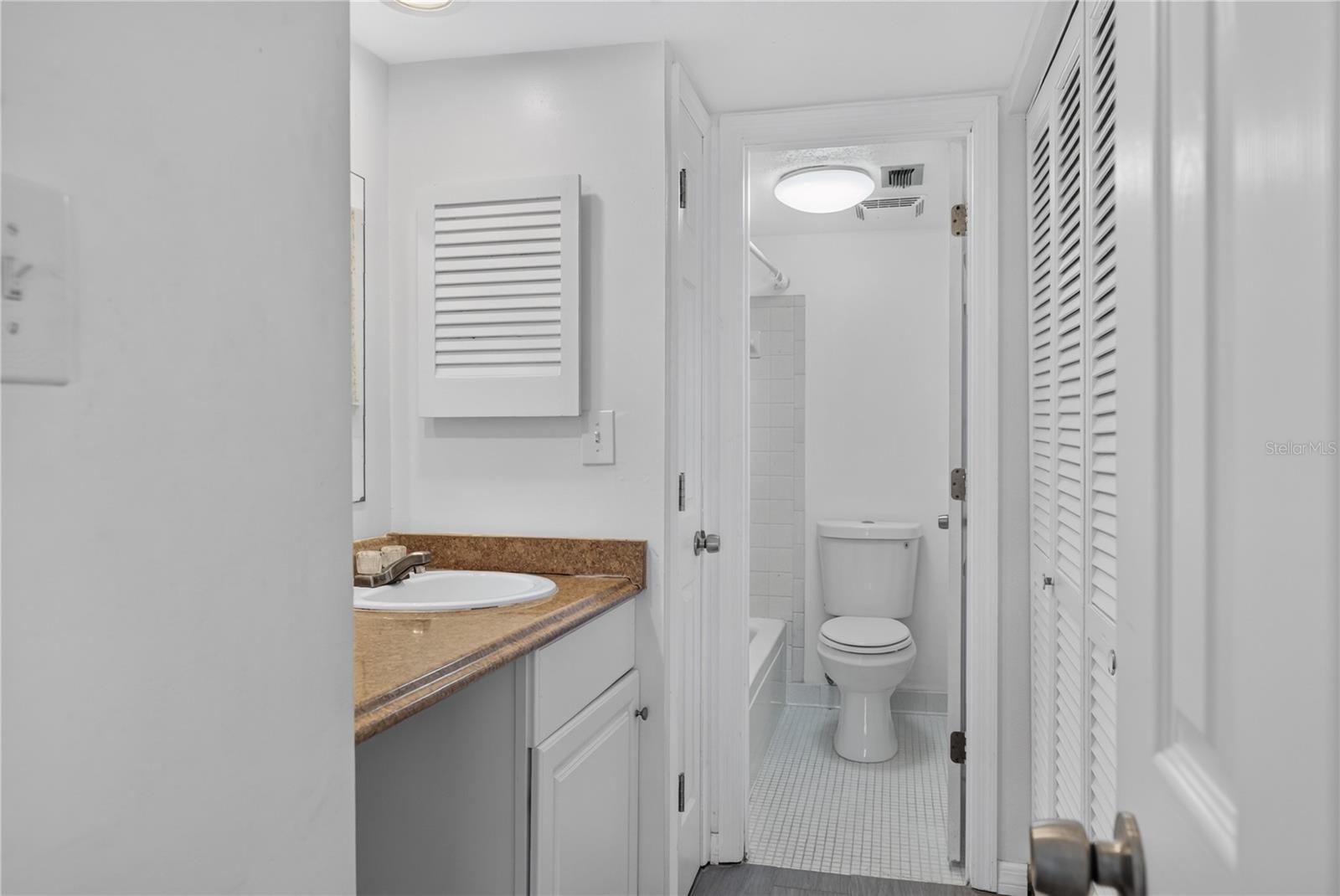 1575 GREENLEA DR #9 — photo 21