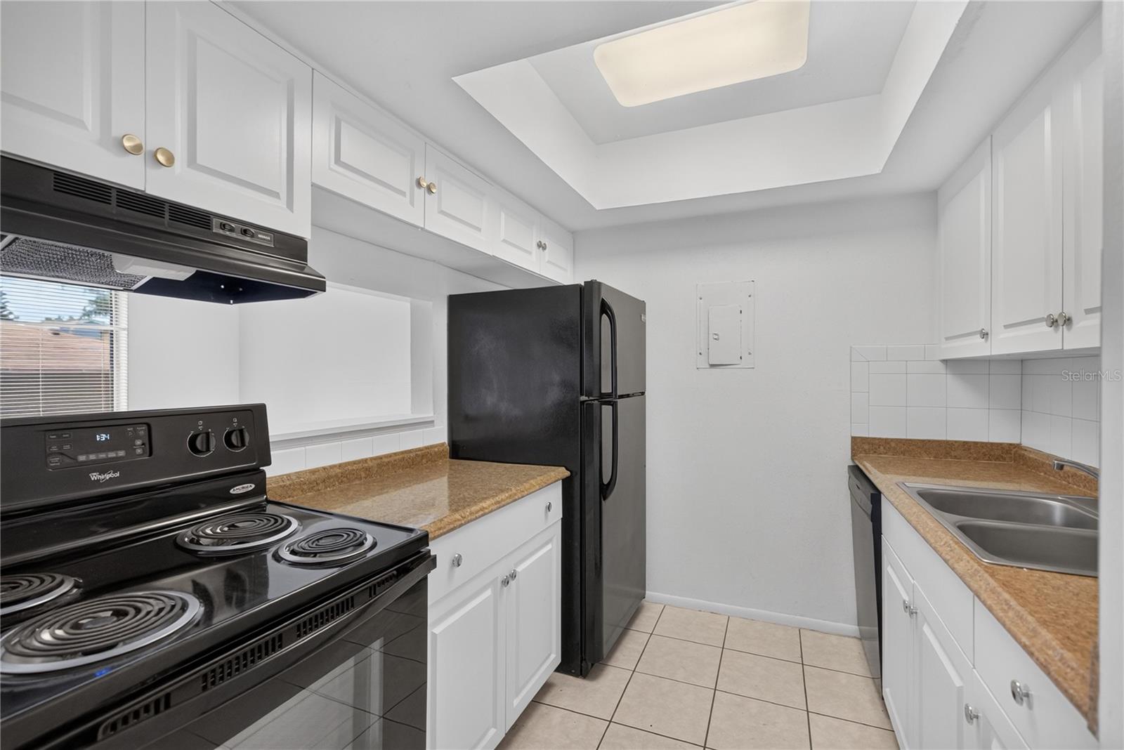 1575 GREENLEA DR #9 — photo 9