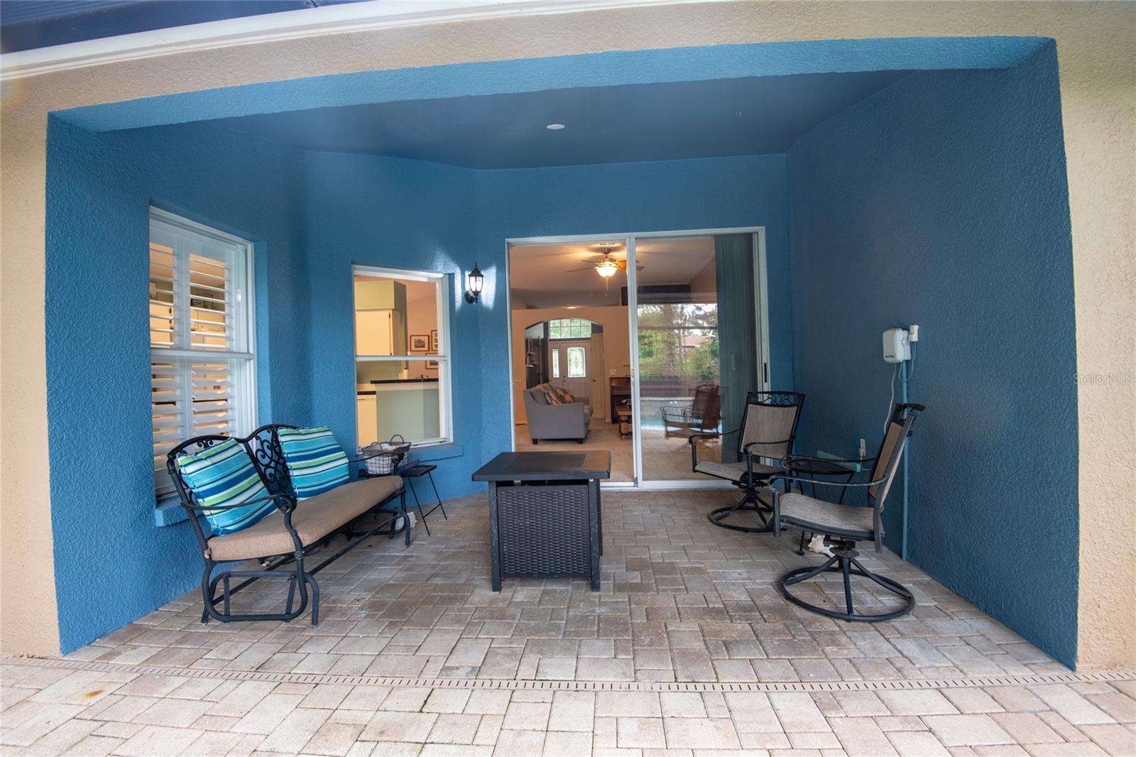 10274 OASIS PALM DR — photo 32