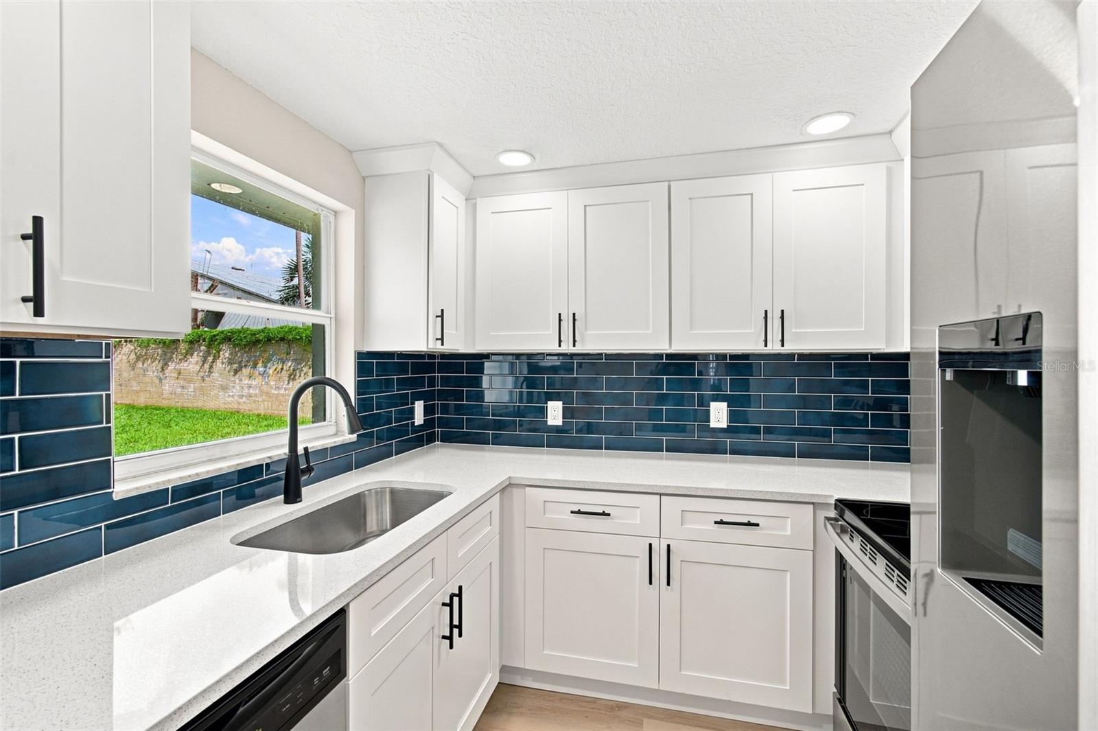 4606 ASHLAND DR — photo 13