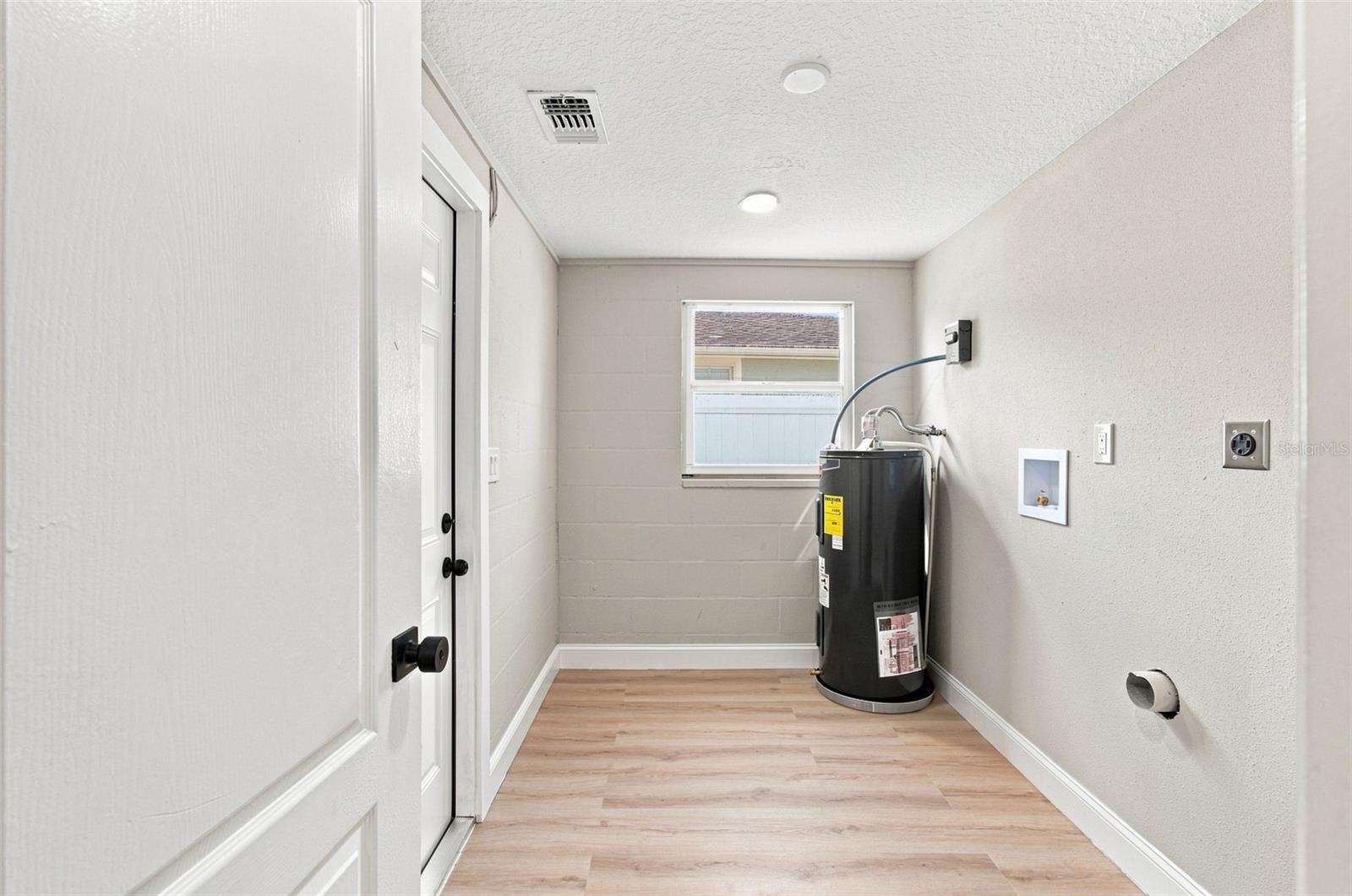 4606 ASHLAND DR — photo 30