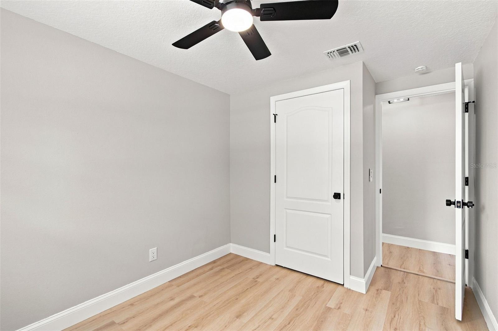 4606 ASHLAND DR — photo 23