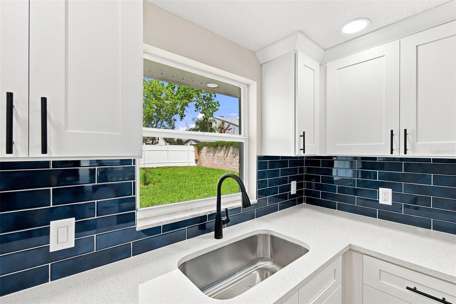 4606 ASHLAND DR — photo 14