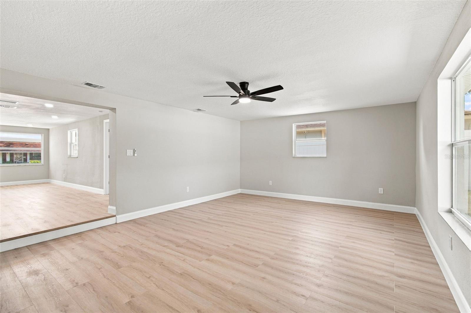 4606 ASHLAND DR — photo 18