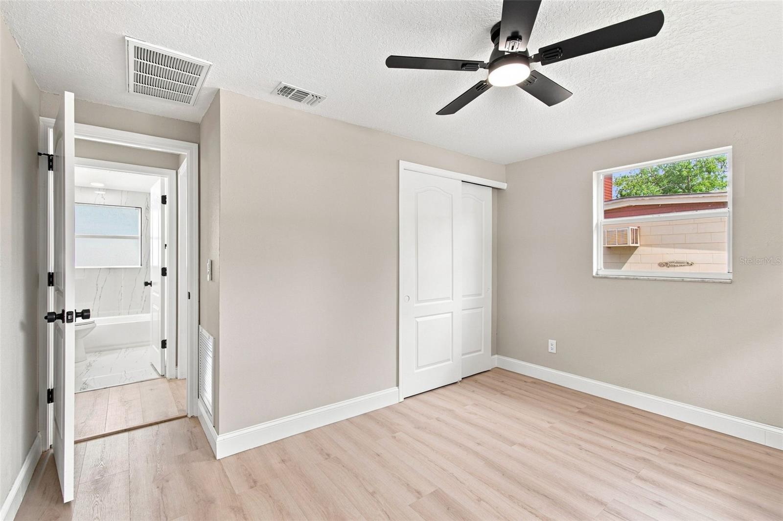 4606 ASHLAND DR — photo 27