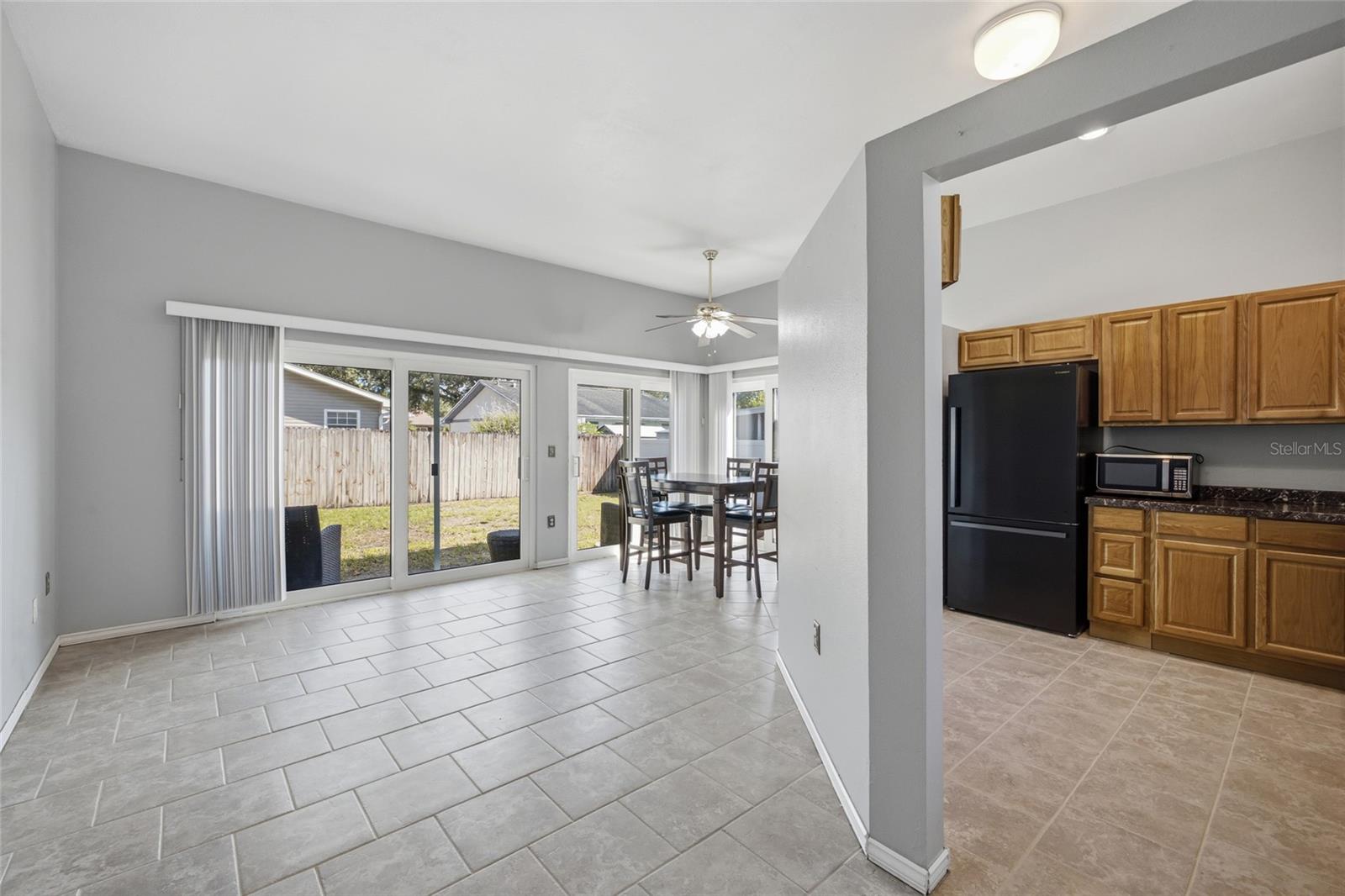 7714 GLADES CT — photo 8