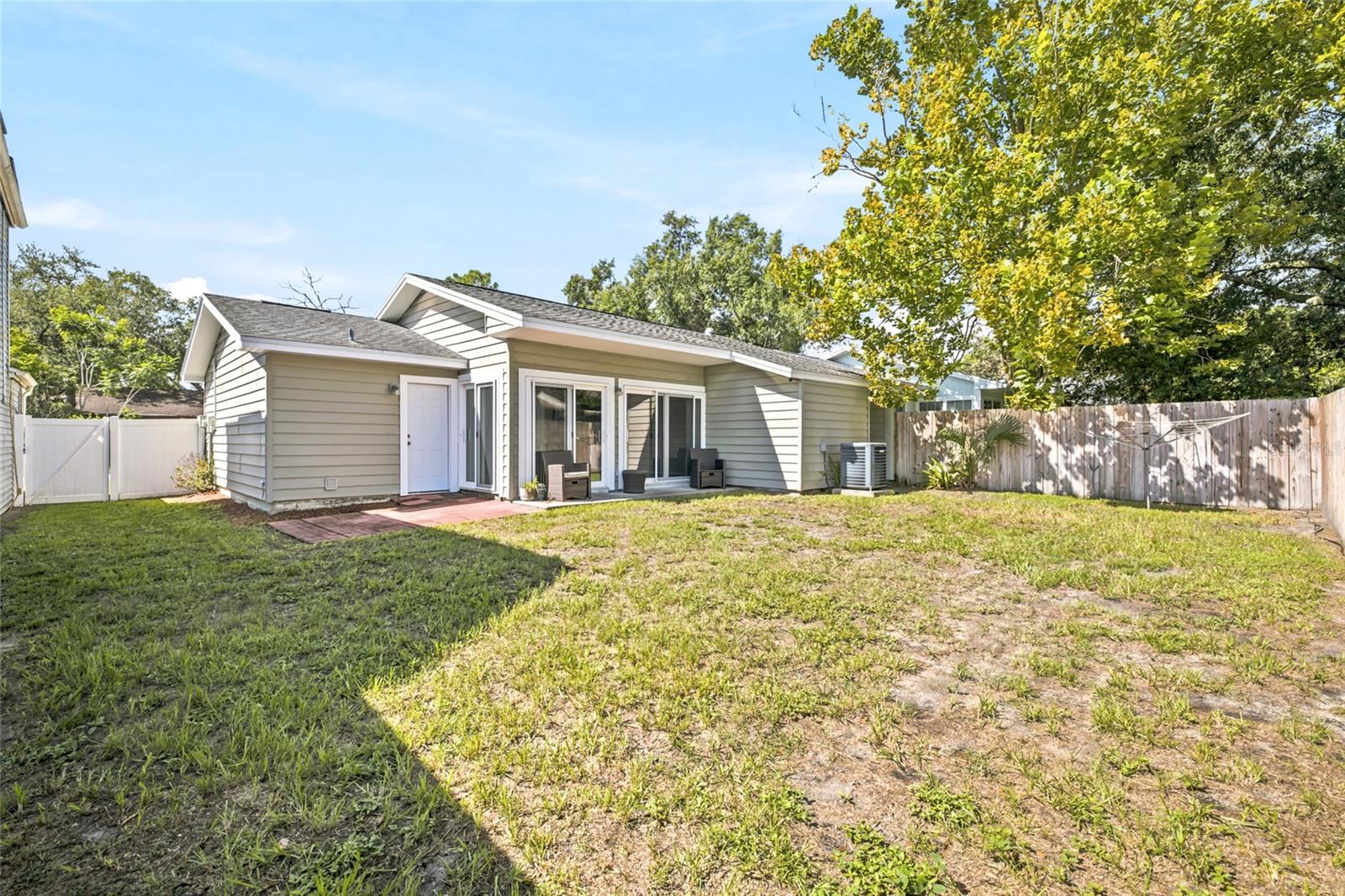 7714 GLADES CT — photo 30