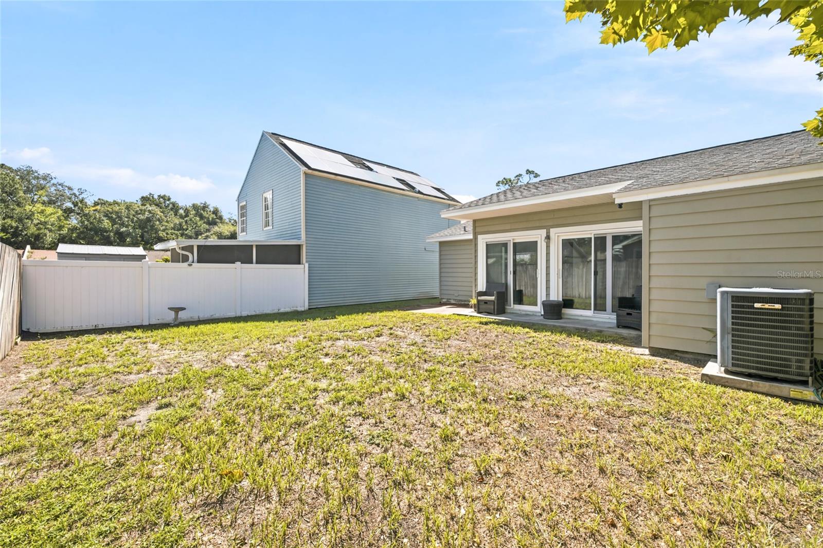 7714 GLADES CT — photo 32