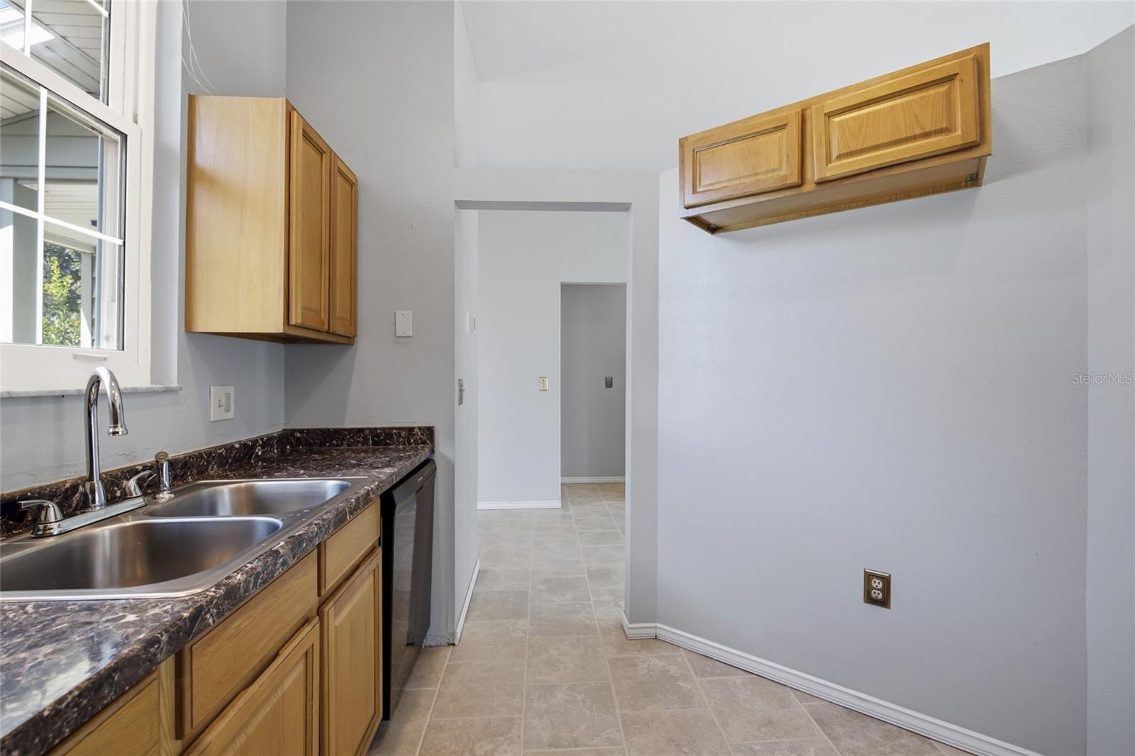 7714 GLADES CT — photo 17