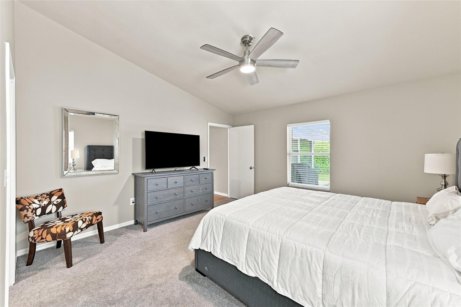 128 LOOKOUT DR — photo 15