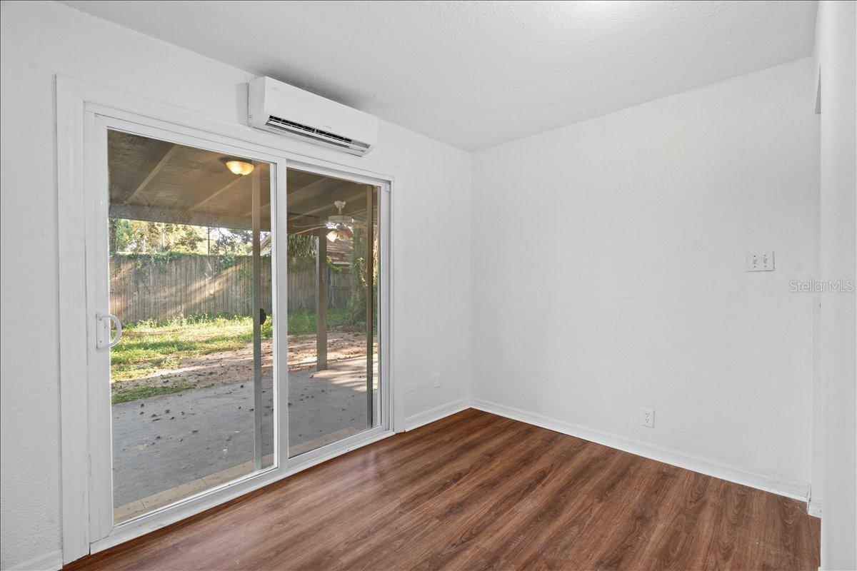 704 E WILMA ST — photo 17