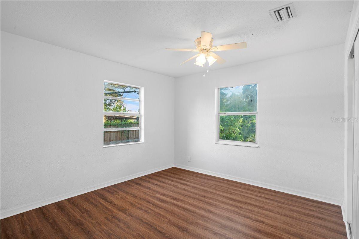 704 E WILMA ST — photo 15