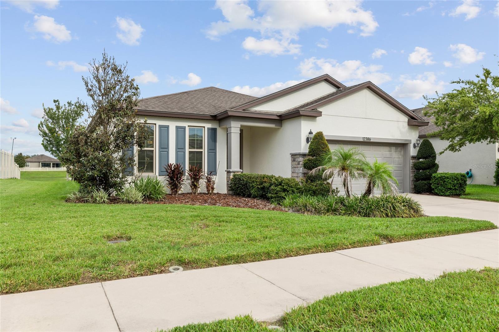 12386 CRIOLLO RD — photo 32