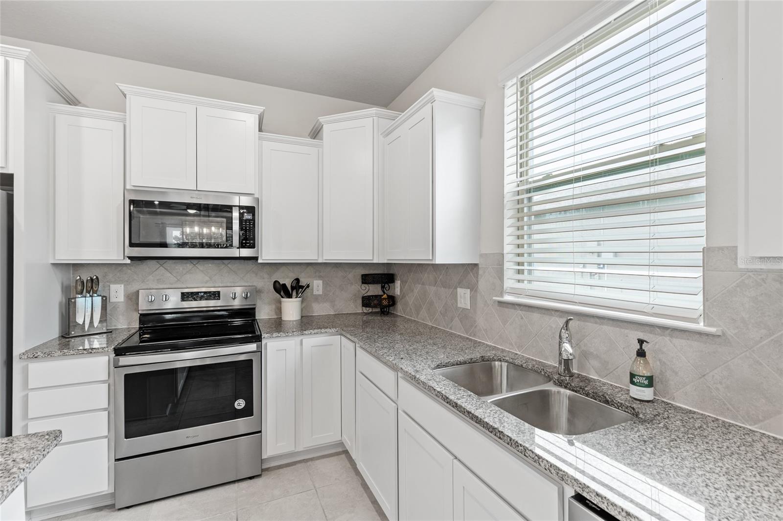 12386 CRIOLLO RD — photo 12