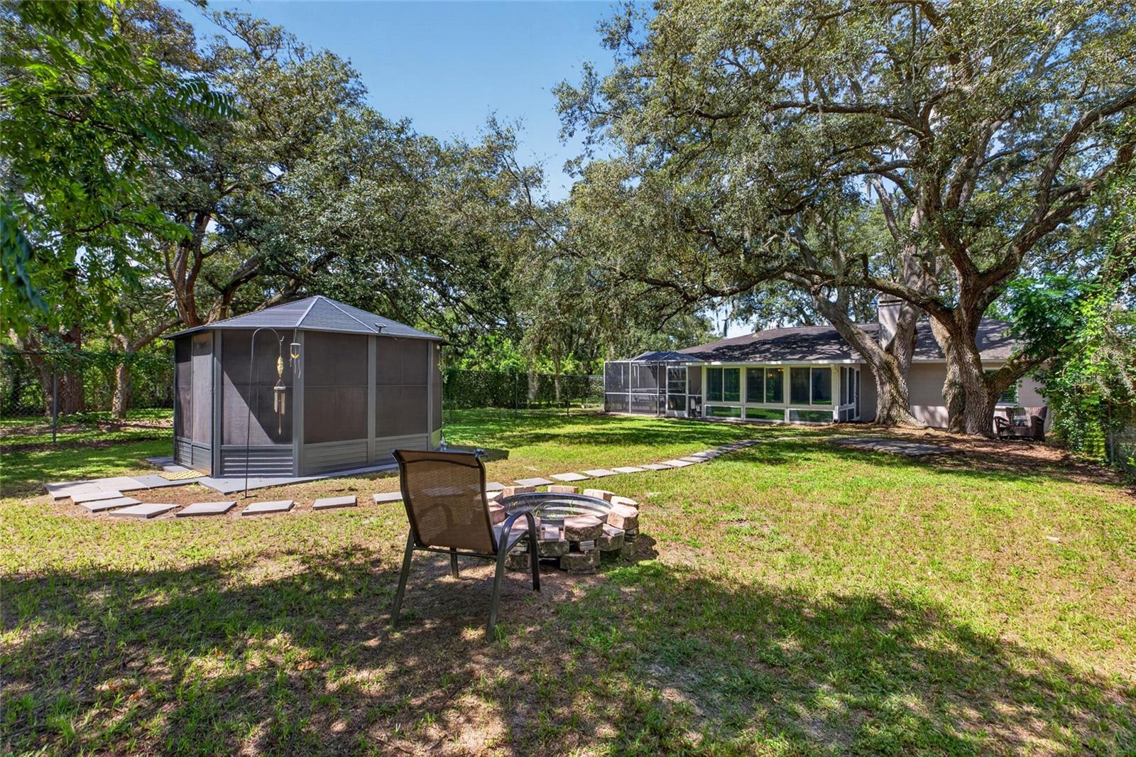 15620 HAYS RD — photo 29