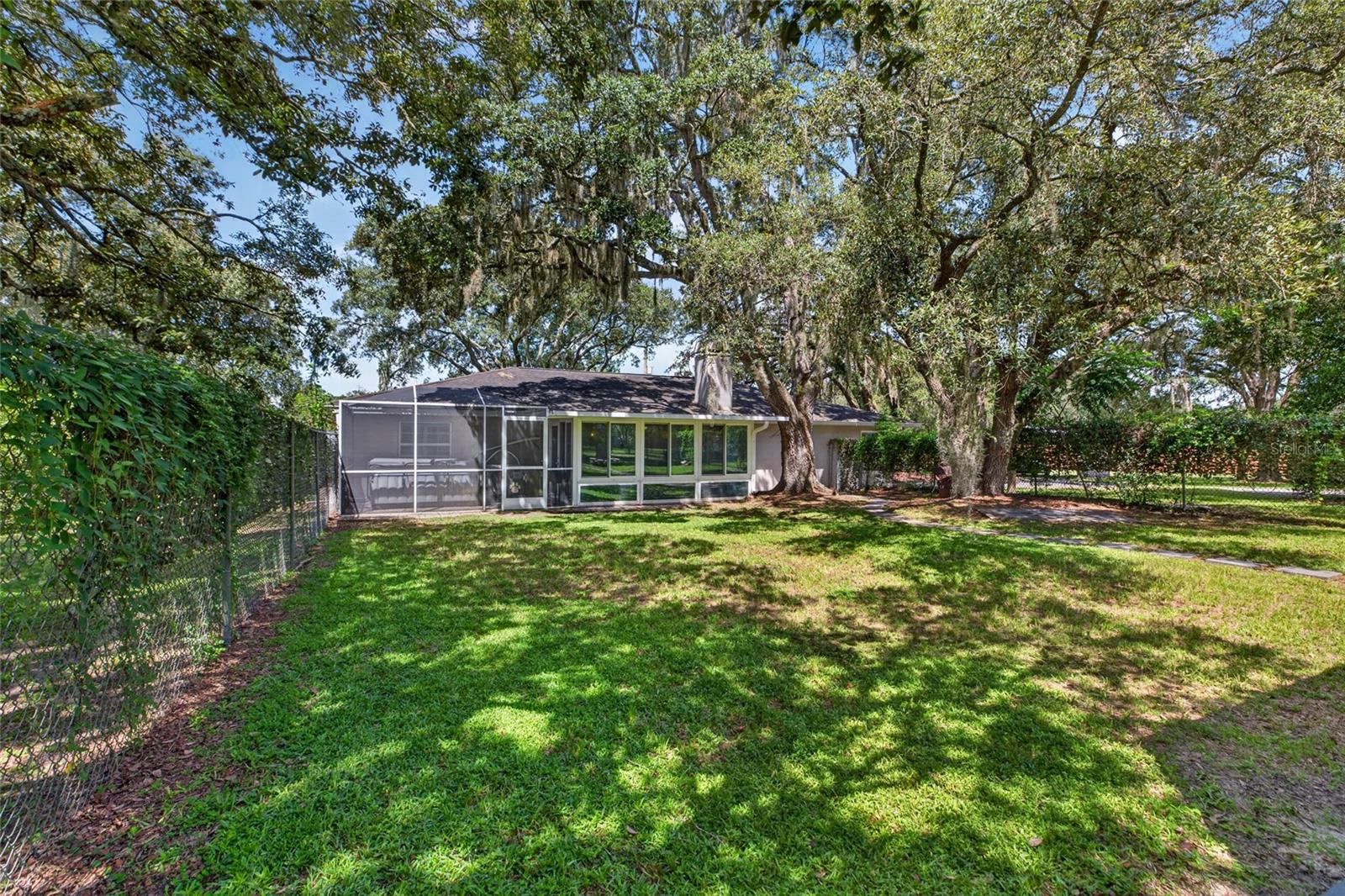 15620 HAYS RD — photo 27