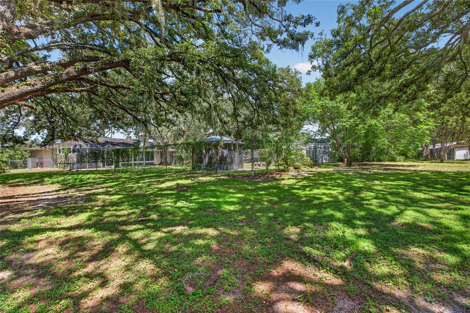 15620 HAYS RD — photo 36