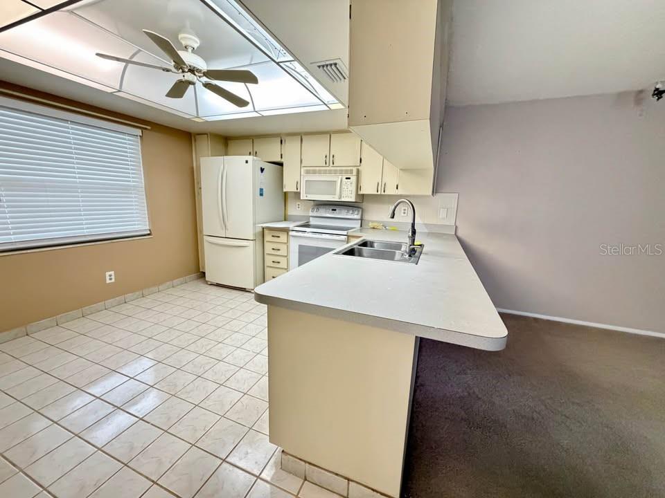 3740 TEESIDE DR — photo 4