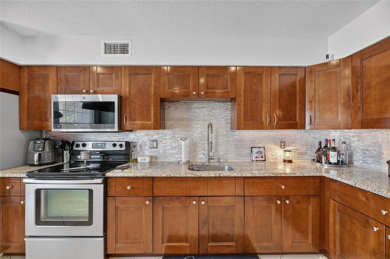 7321 JACKSON SPRINGS RD — photo 17