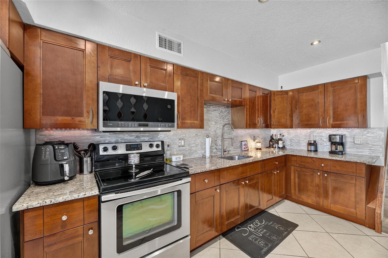 7321 JACKSON SPRINGS RD — photo 15