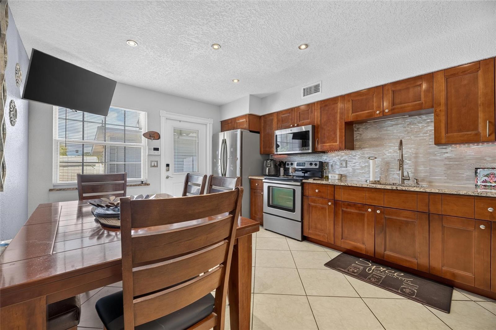 7321 JACKSON SPRINGS RD — photo 12