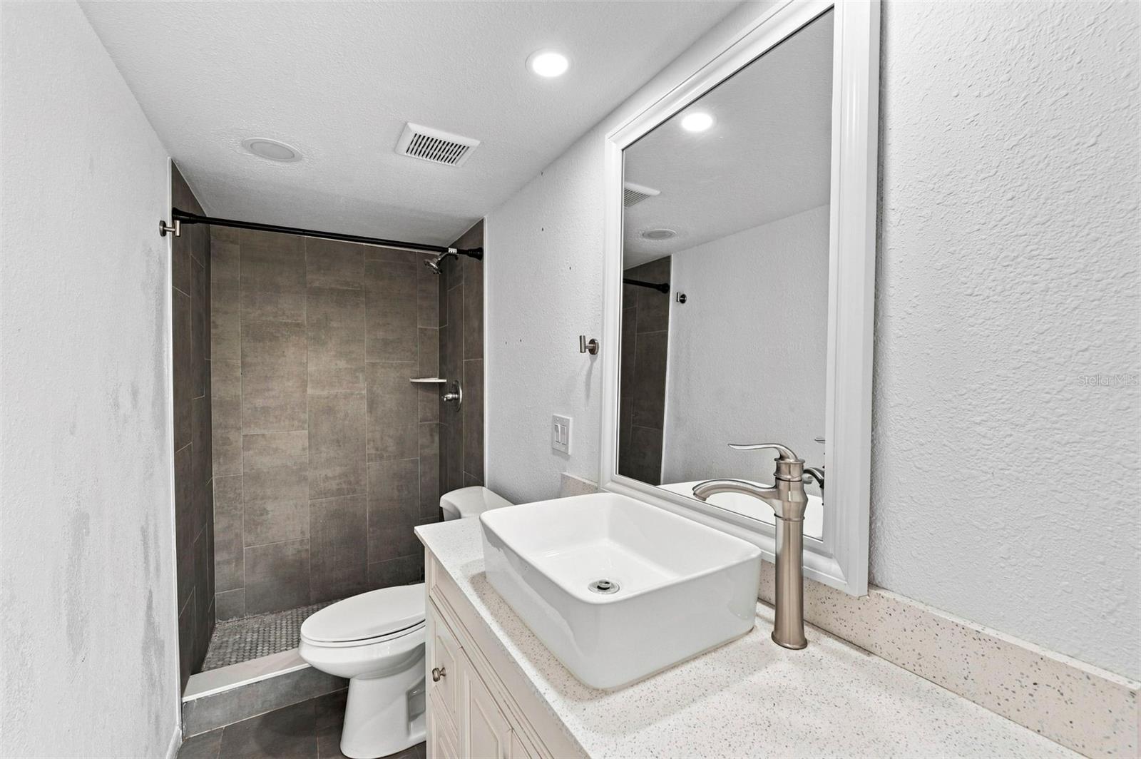 1000 TARPON WOODS BLVD #302 — photo 24