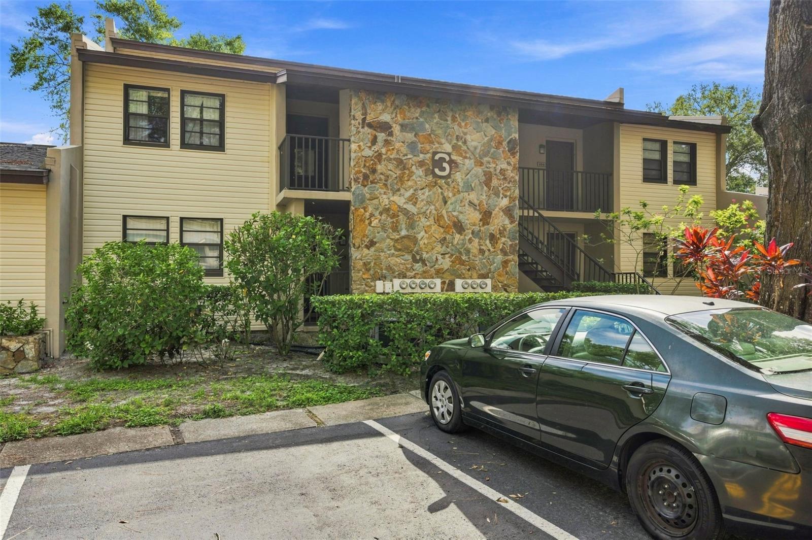 1000 TARPON WOODS BLVD #302 — photo 3