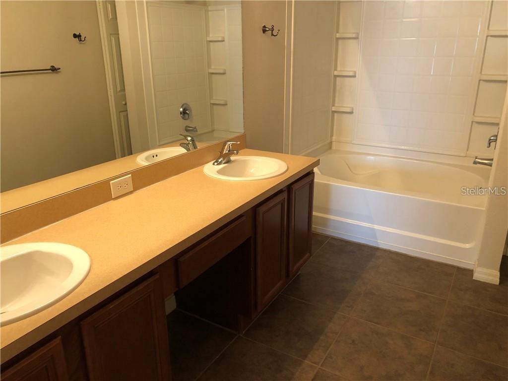 5116 CELLO WOOD LN — photo 13