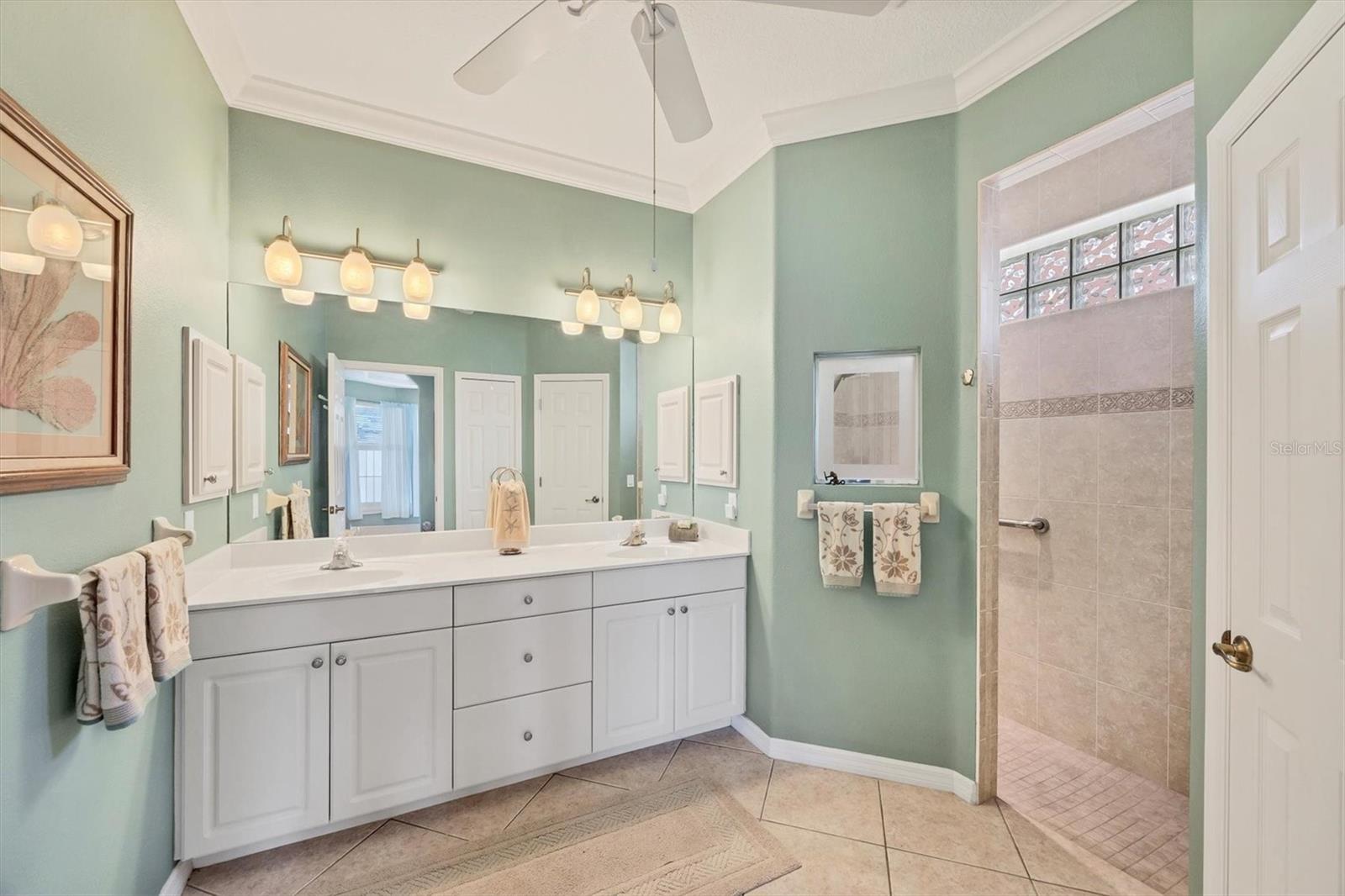 5641 WHISPERING OAKS DR — photo 26