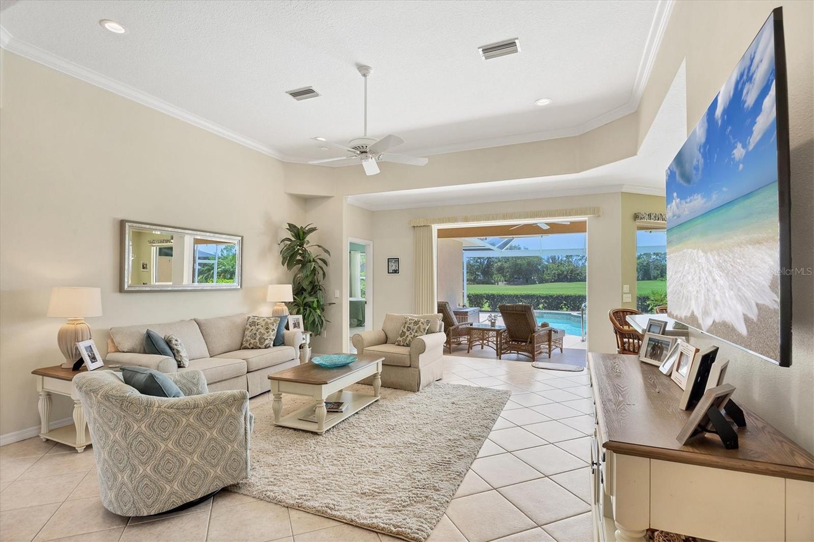 5641 WHISPERING OAKS DR — photo 14