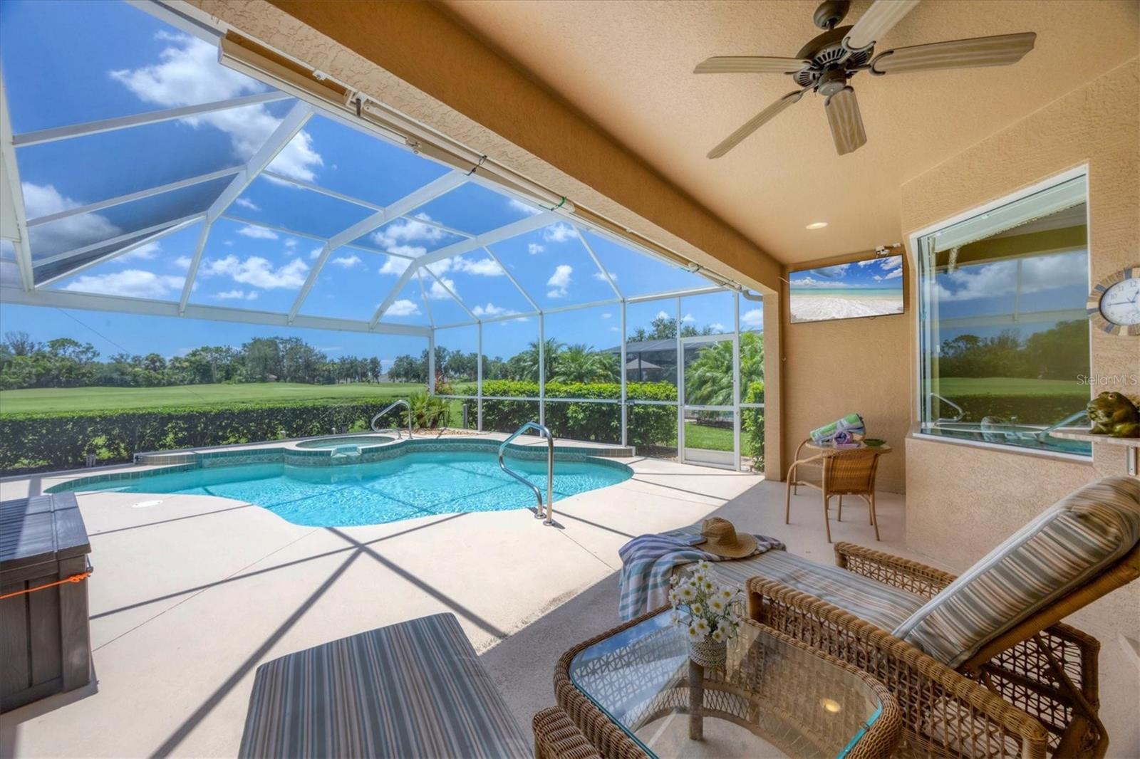 5641 WHISPERING OAKS DR — photo 33