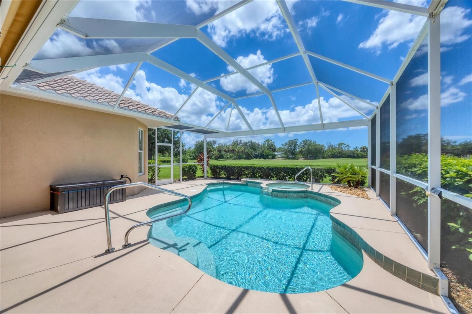 5641 WHISPERING OAKS DR — photo 34