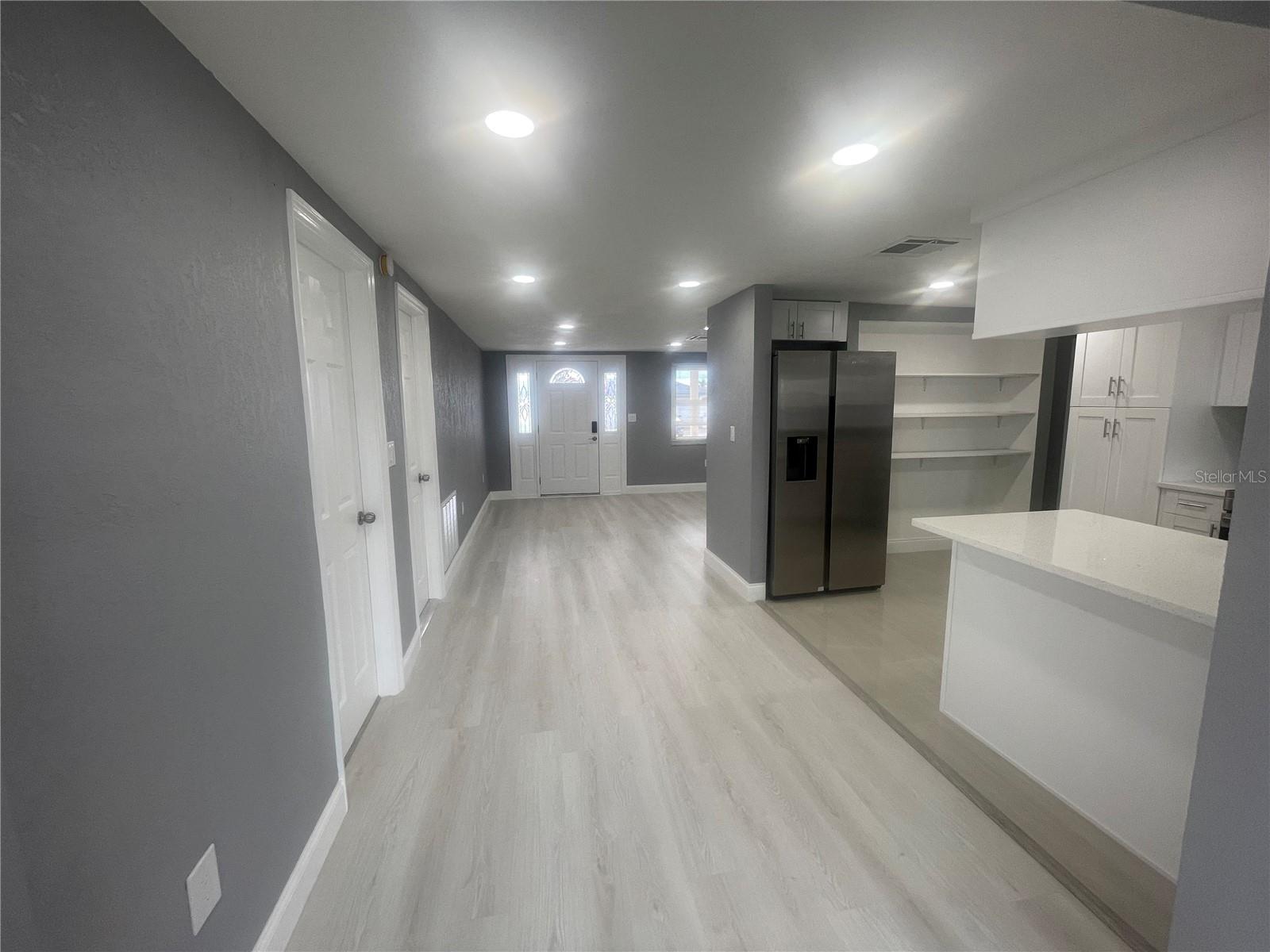 7025 CUTTY SARK DR — photo 8