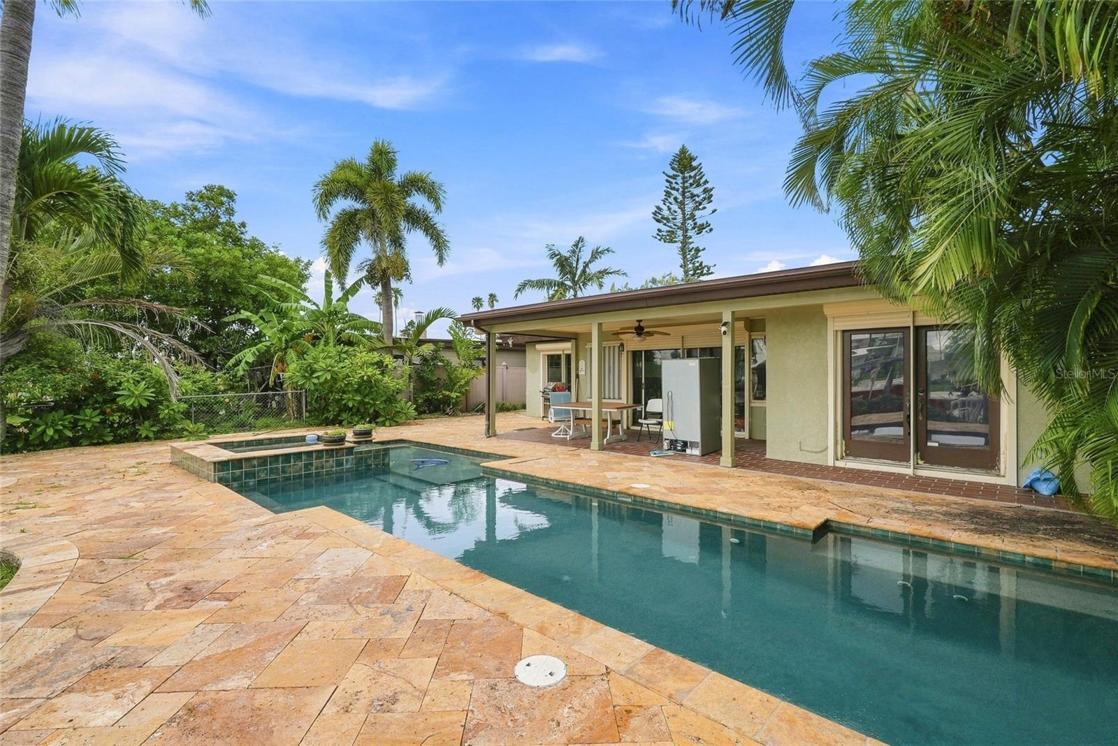 639 NORMANDY RD — photo 13