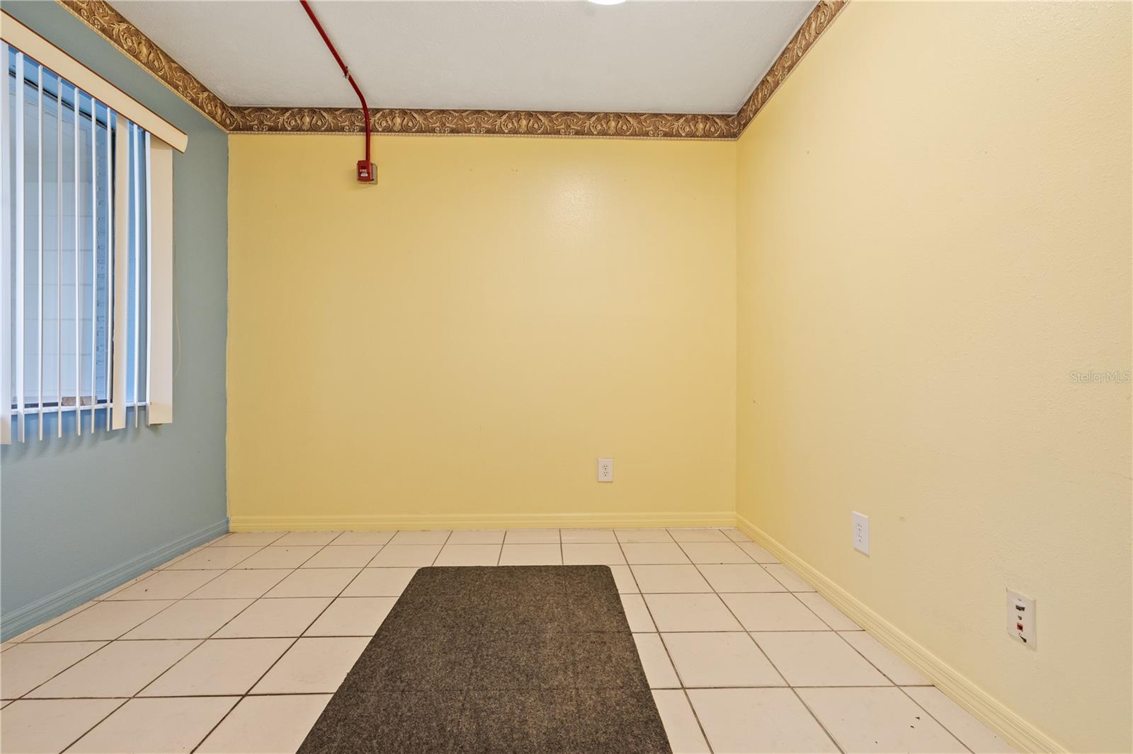 711 N PARSONS AVE — photo 15