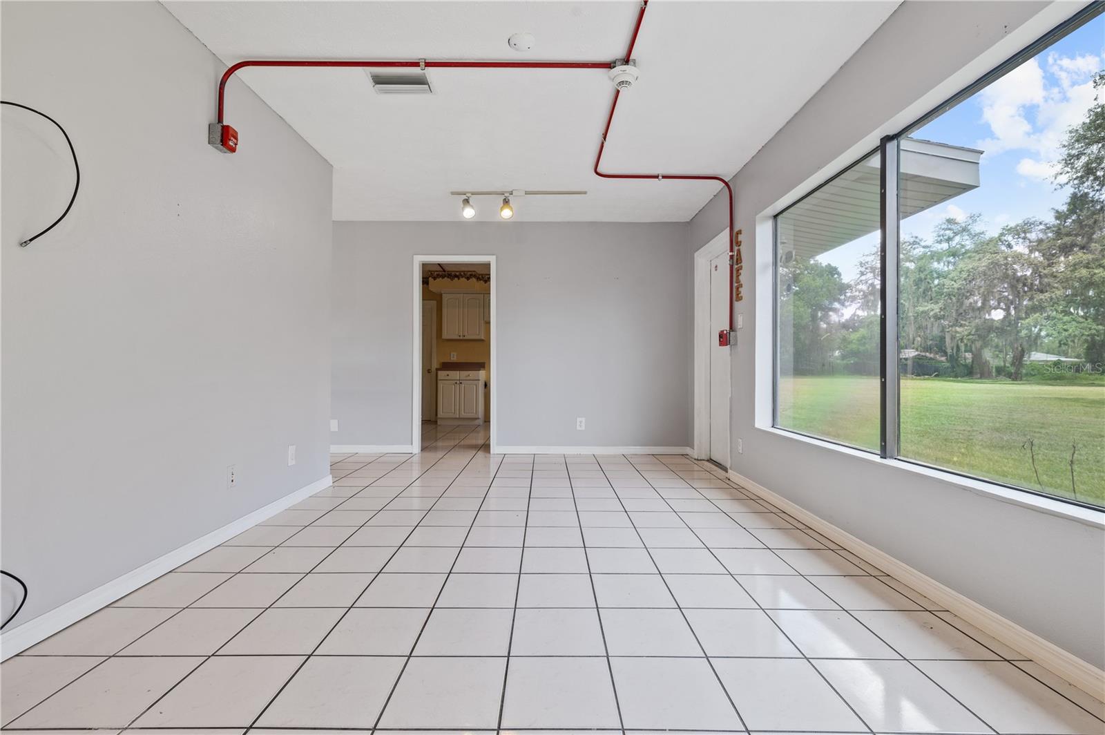 711 N PARSONS AVE — photo 10