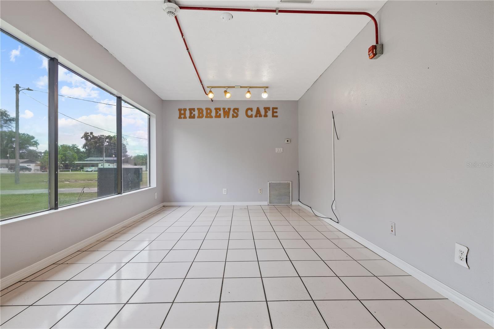 711 N PARSONS AVE — photo 9
