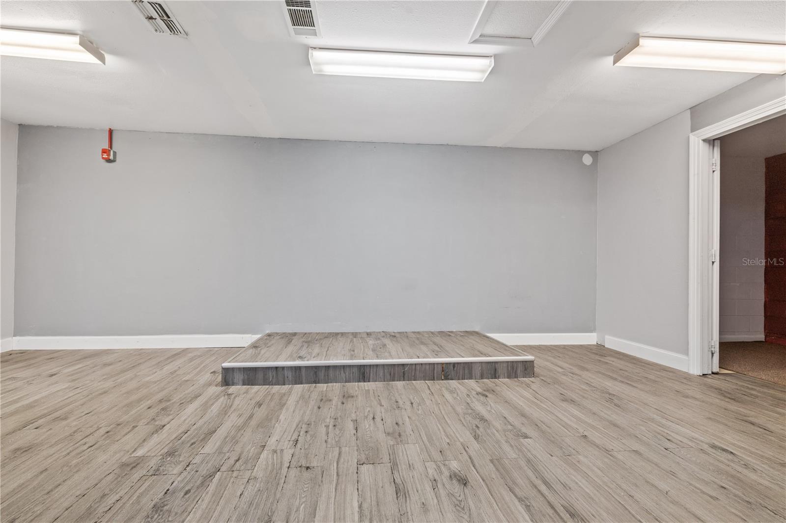 711 N PARSONS AVE — photo 19