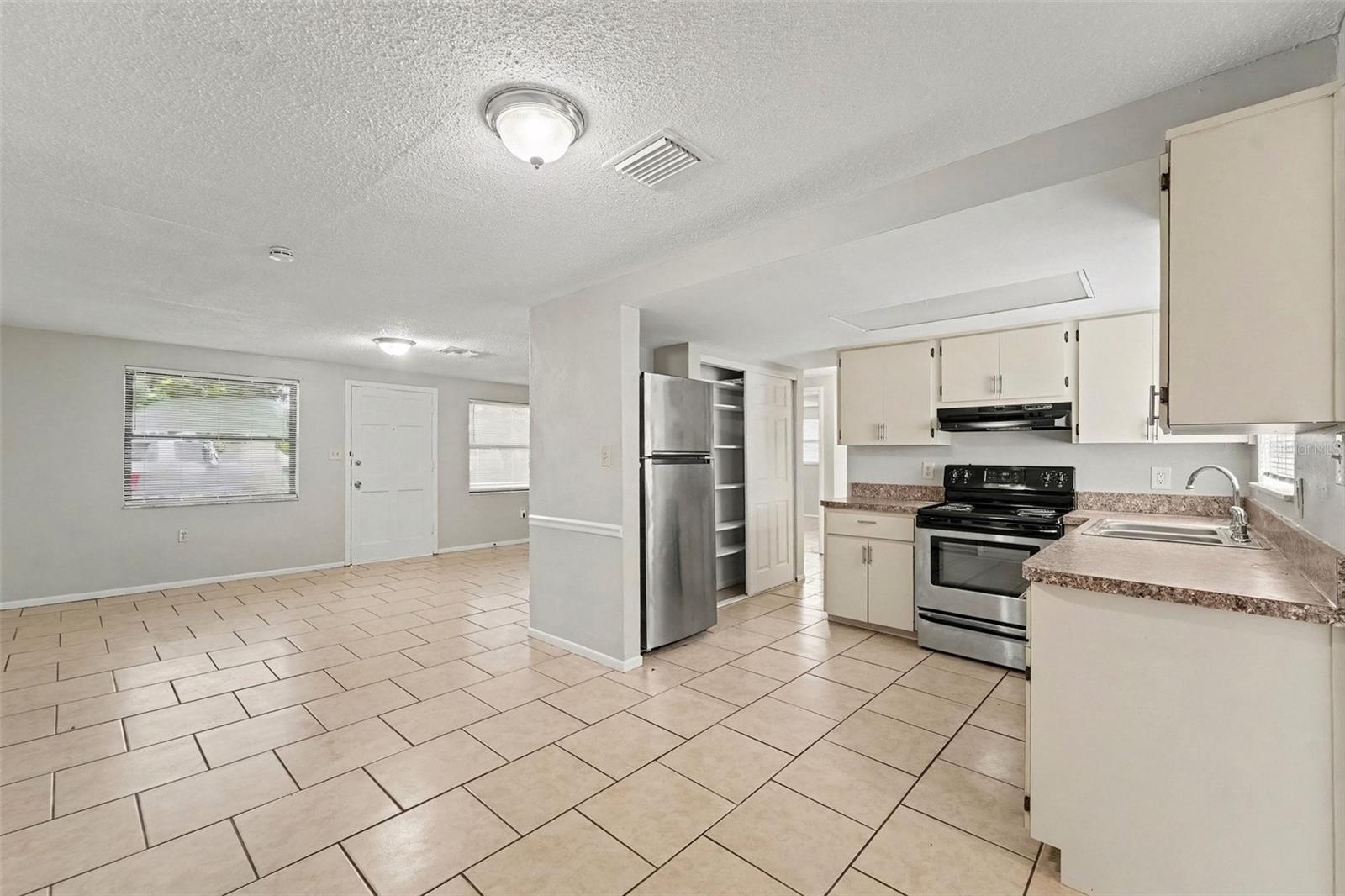 10036 GLEN MOOR LN — photo 5