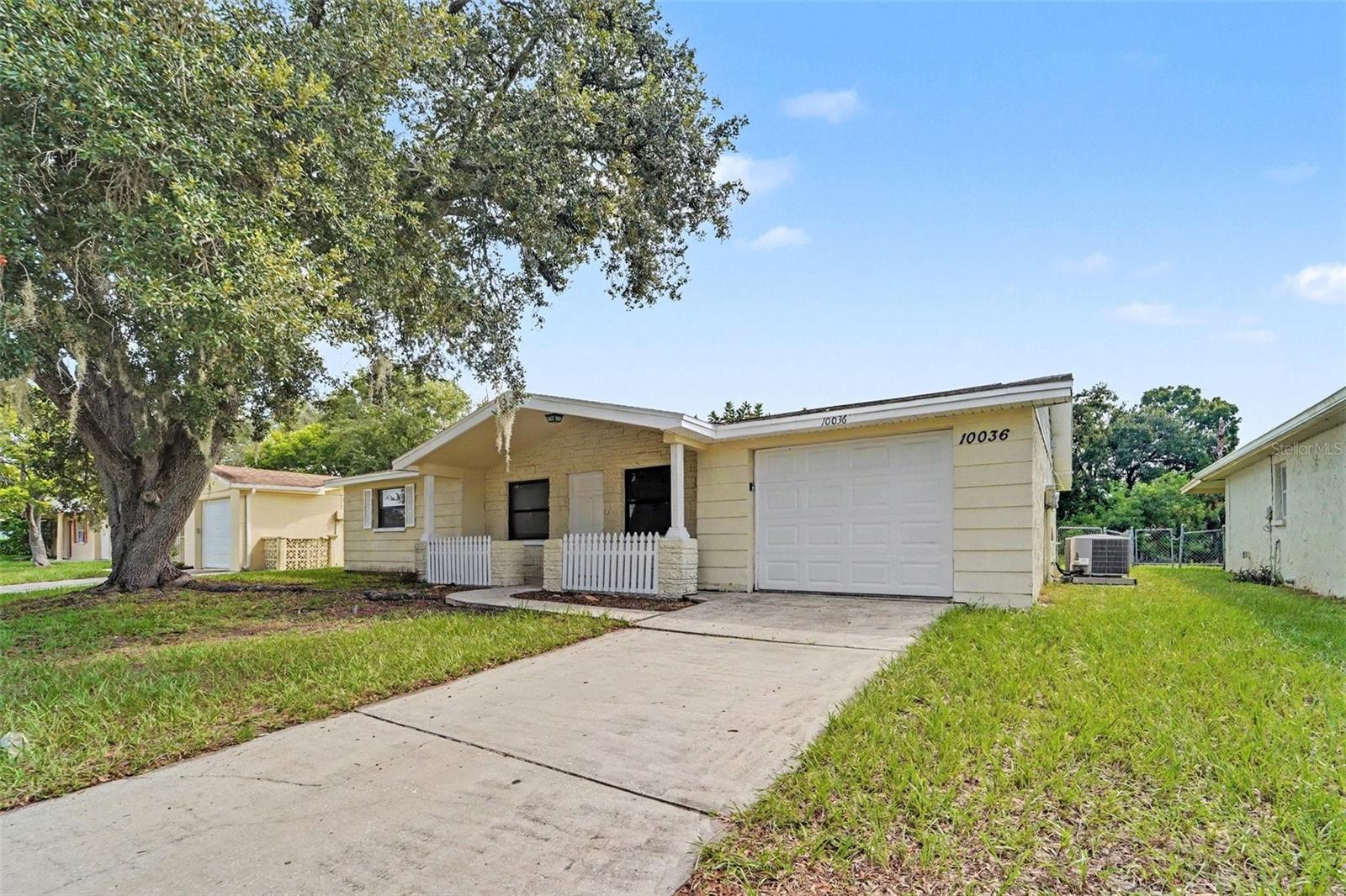 10036 GLEN MOOR LN — photo 2