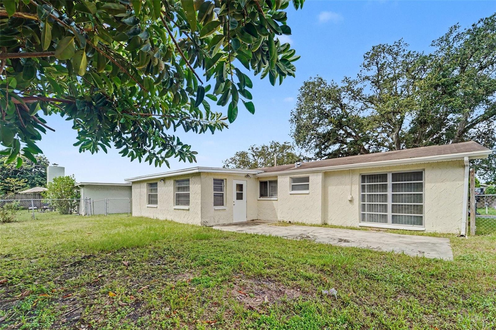 10036 GLEN MOOR LN — photo 18
