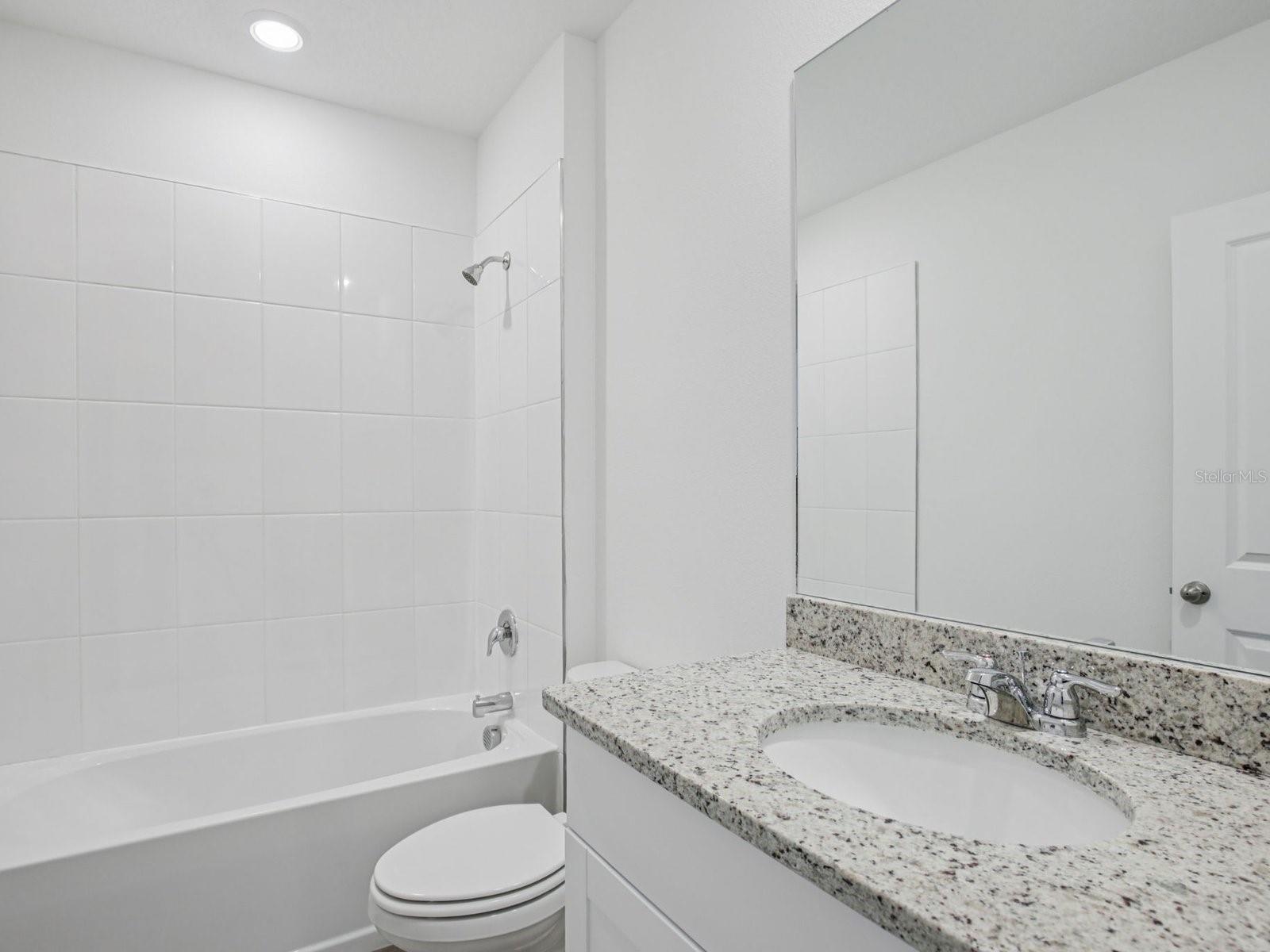 121 SYCAMORE FOLD ST — photo 9