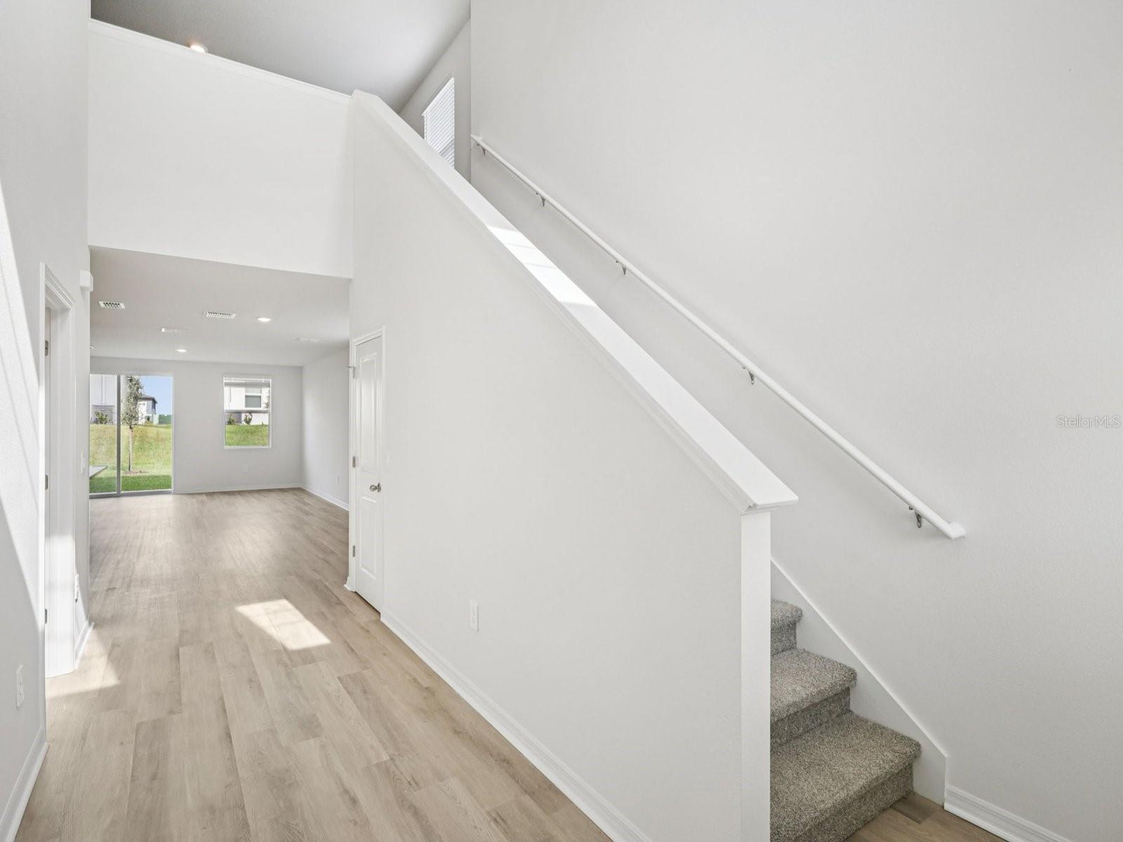 348 LAZY SHORE DR — photo 6
