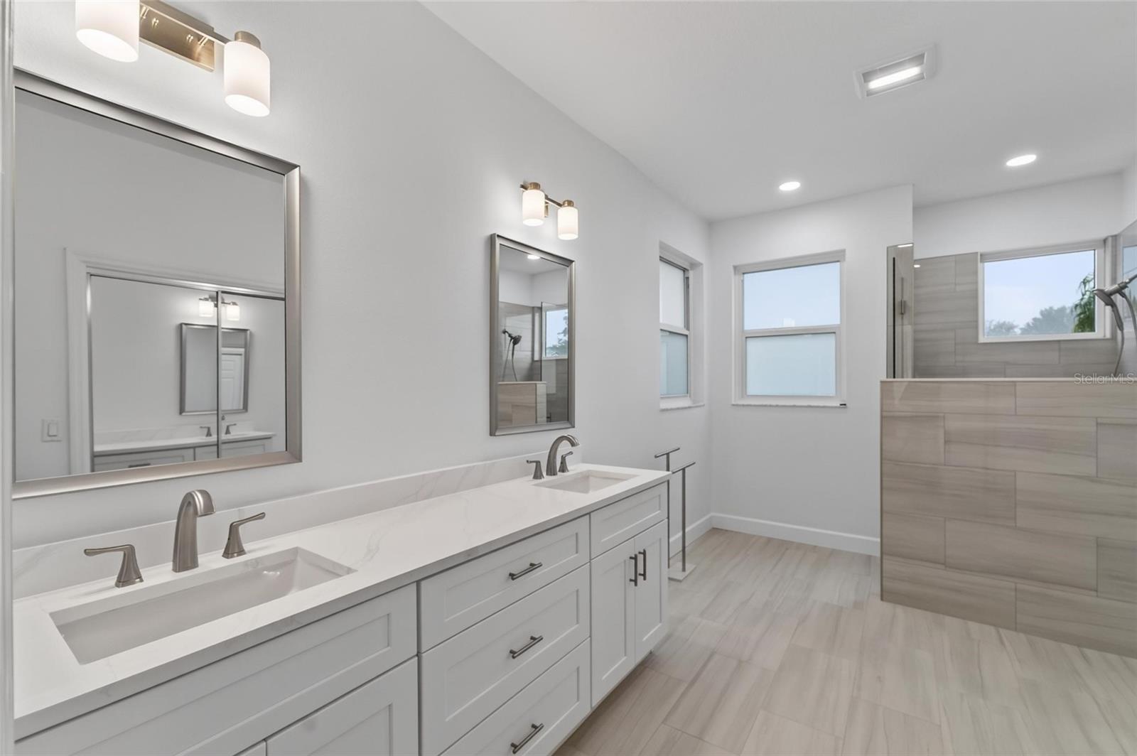2216 NEW BEDFORD DR — photo 13